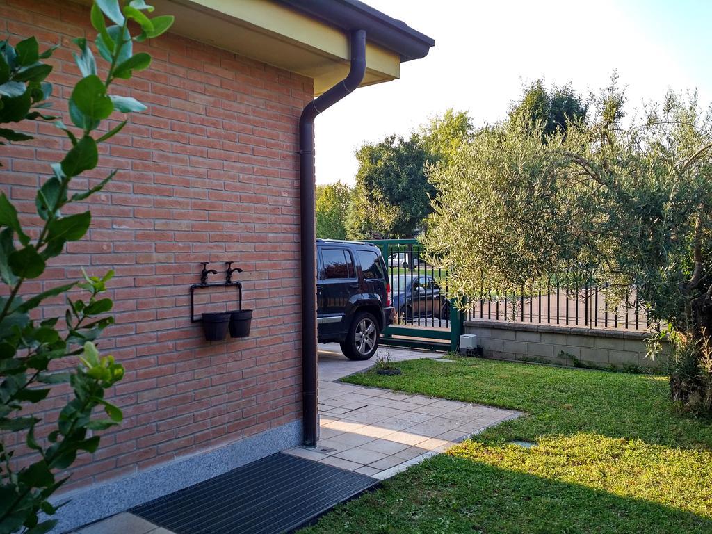 Villa Milena อาเรเซ ภายนอก รูปภาพ